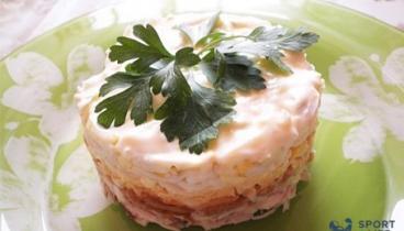 Яблочный салат