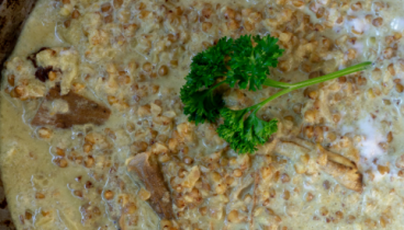 Кремовая гречка с грибами