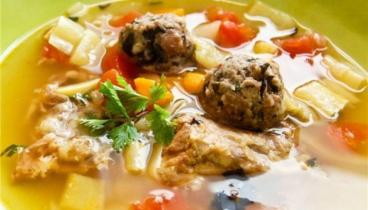 Домашний суп-лапша с фрика...