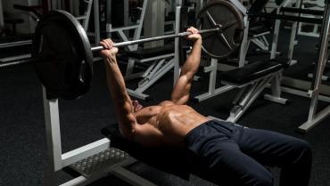 Тренировка груди