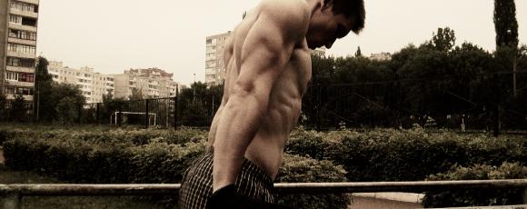 Развитие грудных и спины на турнике и брусьях