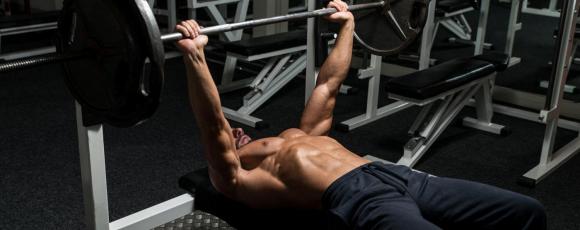 Тренировка груди